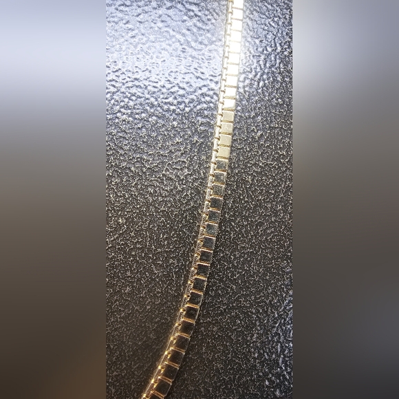 Vintage Monet Gold Plated Flat Box Chain 17" Necklace Signed - Picture 4 of 10